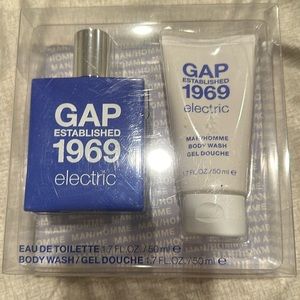 Gap established 1969 Electric toilette and body wash